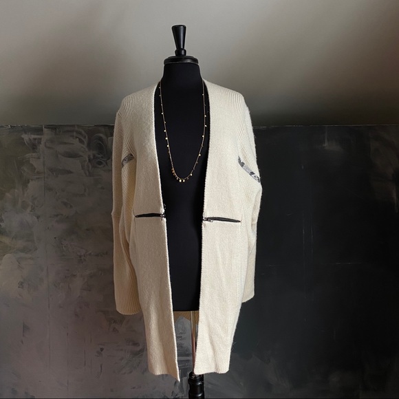 AMS Pure Knit Long Sweater snakeskin detail Cardigan - SZ 6 White - Picture 1 of 7